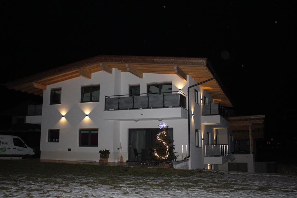 Ferienwohnung Alpinjuwel In Hippach Exterior foto