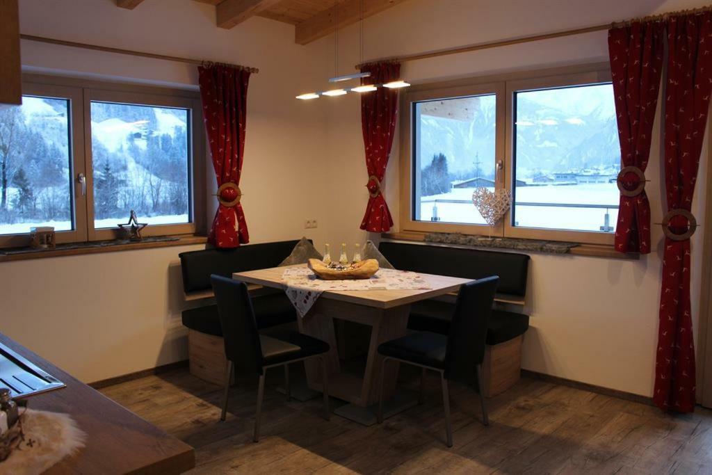 Ferienwohnung Alpinjuwel In Hippach Exterior foto